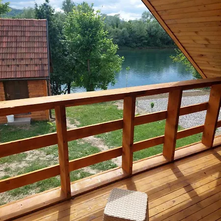 Drinska Ljepotica Ljubovija Ferienhaus *
