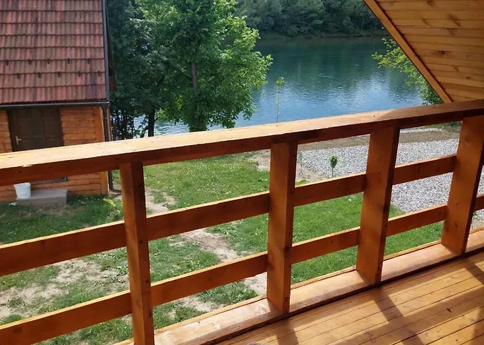 Drinska Ljepotica Ljubovija 別荘 *